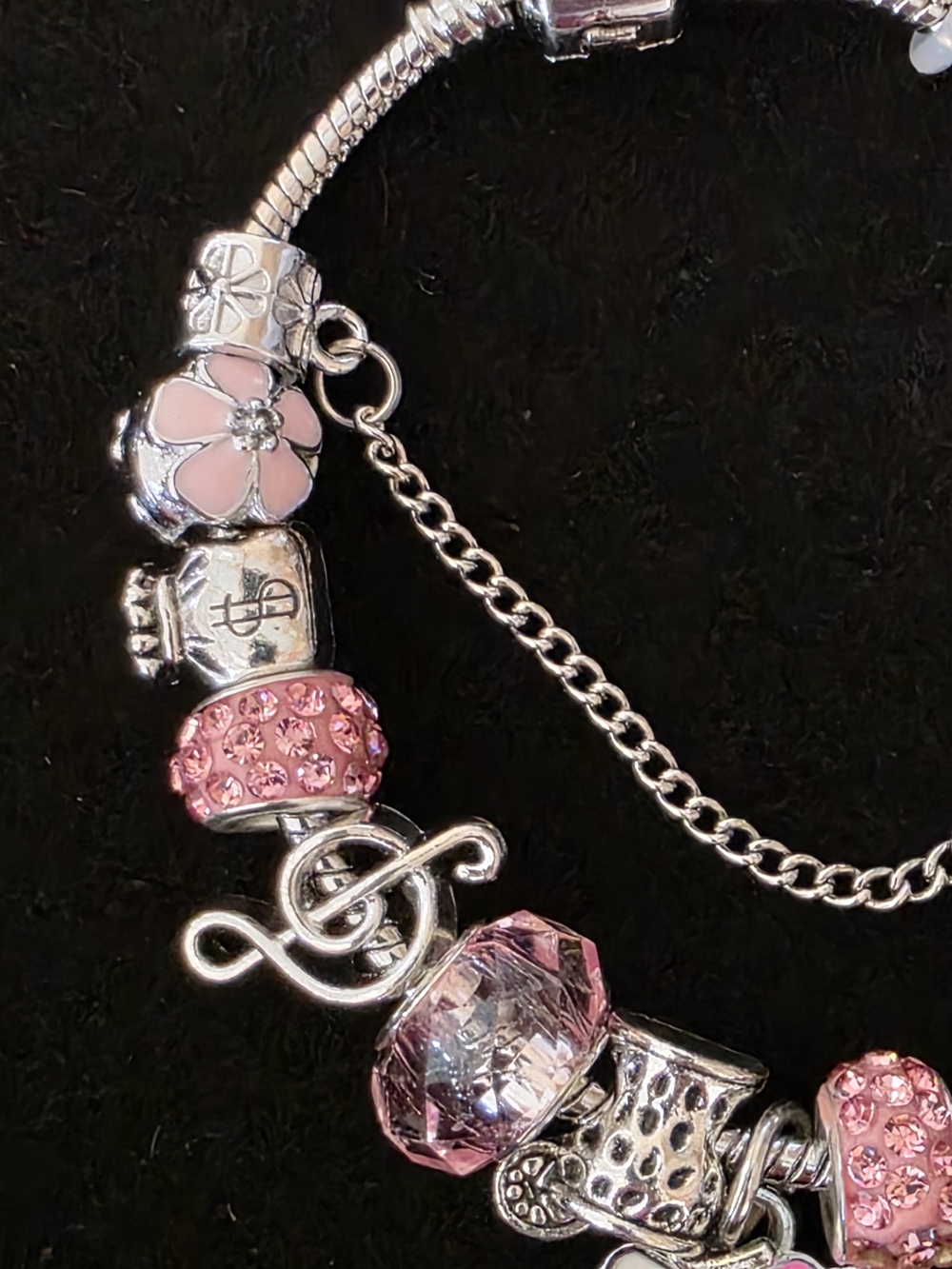 Hello Kitty Pink Charm Bracelet - Picture 3 of 6